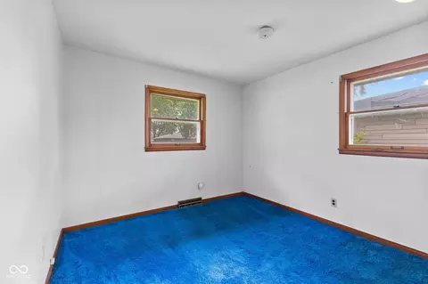 Bedroom - 1015 E Logan St, Brownsburg, IN 46112 photo 6 of 7