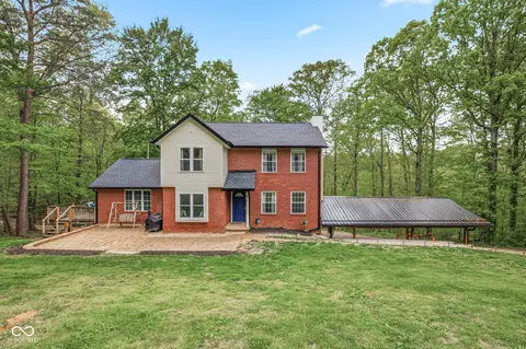 6804 Erika Ln, Nashville, IN 47448
