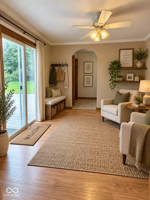 Entry Way - 124 6th St, Covington, IN 47932 photo 1 of 3