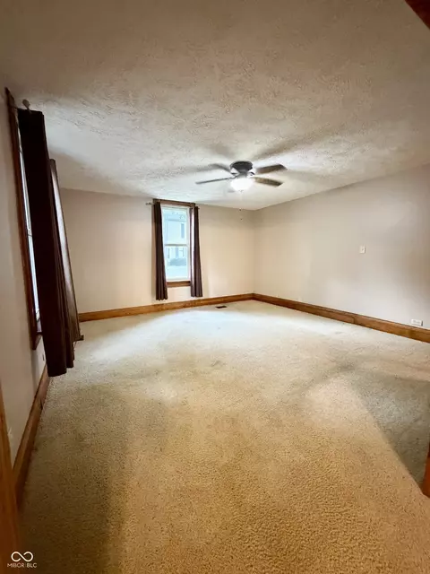 Bedroom - 124 6th St, Covington, IN 47932 photo 1 of 10