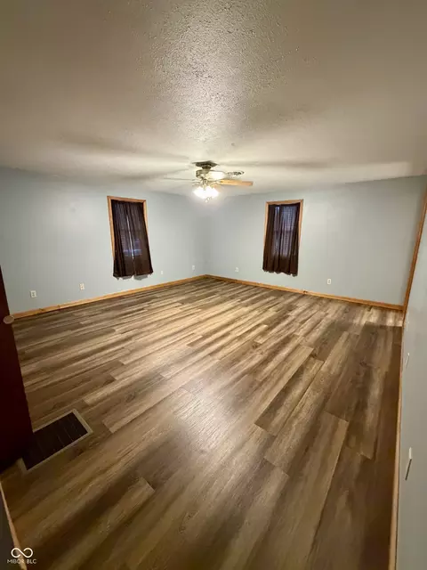 Other - 124 6th St, Covington, IN 47932 photo 5 of 7