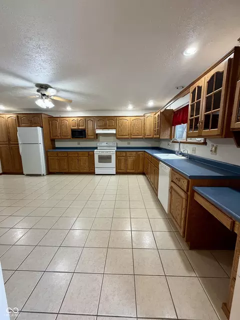 Kitchen - 124 6th St, Covington, IN 47932 photo 1 of 1