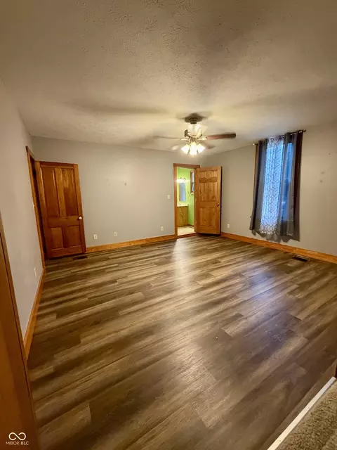 Bedroom - 124 6th St, Covington, IN 47932 photo 3 of 10