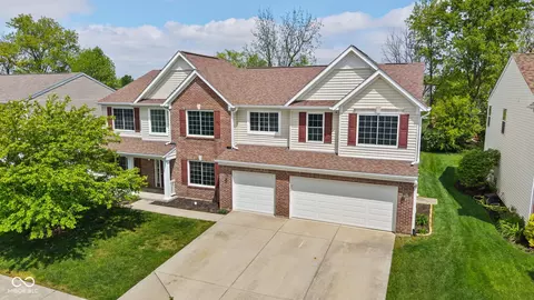 6446 Bonneville Dr, Indianapolis, IN 46237