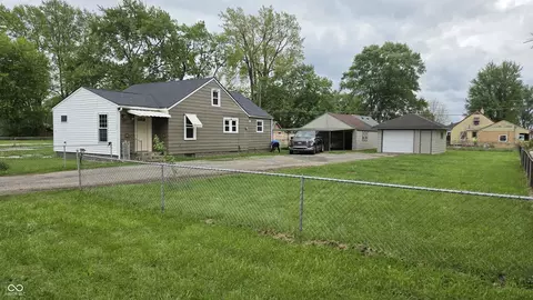 2239 W 28th St, Anderson, IN 46016