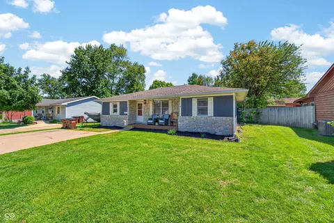 601 S Main St, Edinburgh, IN 46124