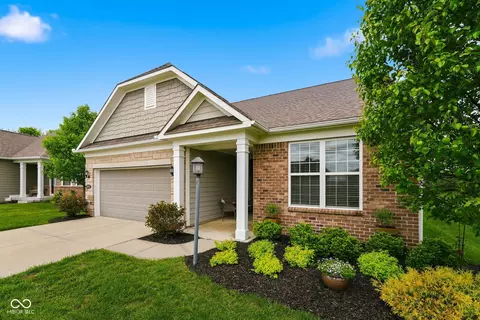 16026 Viking Warrior Dr, Westfield, IN 46074