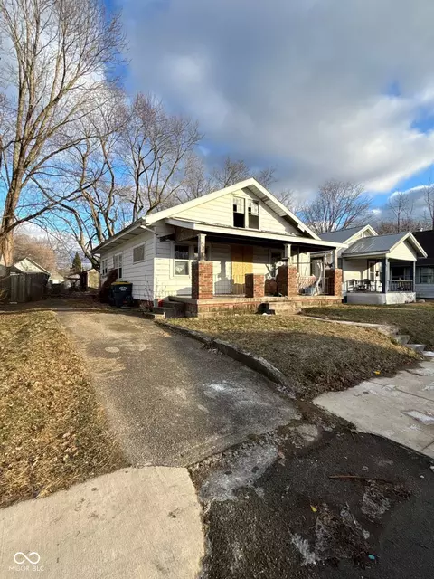 2122 Noble St, Anderson, IN 46016
