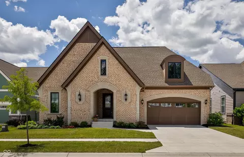 15592 Woodford Dr, Westfield, IN 46074
