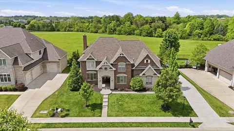 3370 Homestretch Dr, Carmel, IN 46032