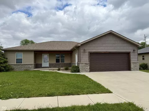 1904 N Oakmont Ave, Greensburg, IN 47240