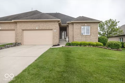 3249 Windham Dr, Greenwood, IN 46143
