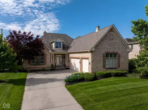 12067 Edgefield Dr, Fishers, IN 46037