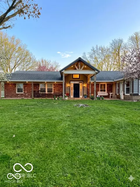 4090 Westover Dr, Indianapolis, IN 46268
