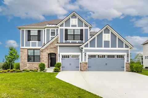5378 Rose Dr, Zionsville, IN 46077