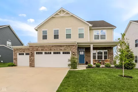 1082 Woodglen Dr, Westfield, IN 46074