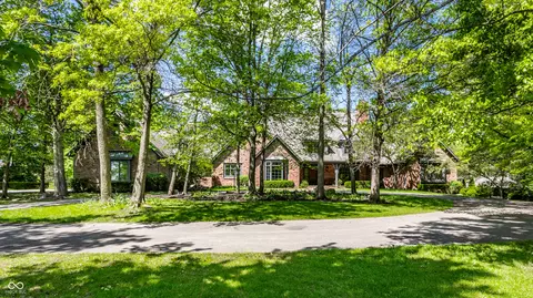 14300 Oakbrook Ct, Carmel, IN 46033
