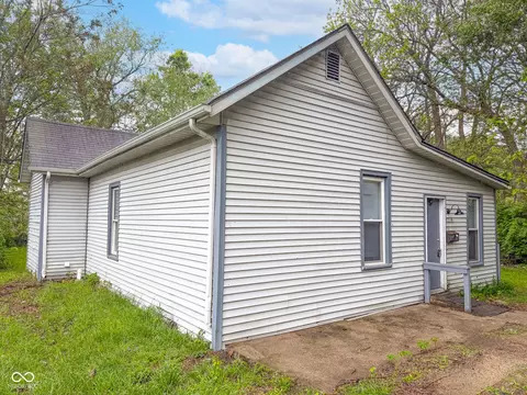 1219 W 20th St, Anderson, IN 46016