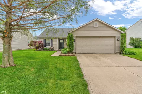 1917 Central Park Blvd W, Greenwood, IN 46143