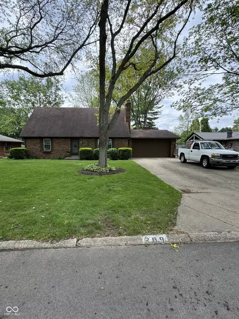 209 S Roby Dr, Anderson, IN 46012