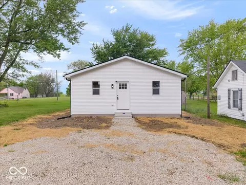 2818 D Ave, New Castle, IN 47362