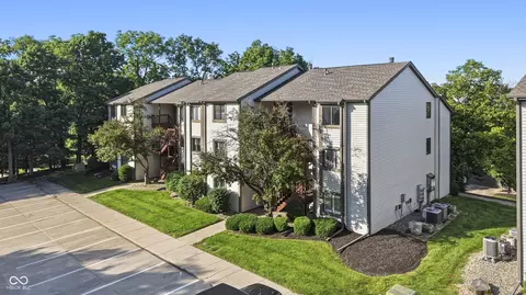 8140 Shorewalk Dr UNIT B, Indianapolis, IN 46236