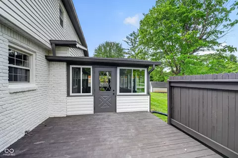 Exterior - 10511 E Lakeshore Dr, Carmel, IN 46033 photo 6 of 8