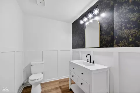 Bath - 10511 E Lakeshore Dr, Carmel, IN 46033 photo 1 of 4