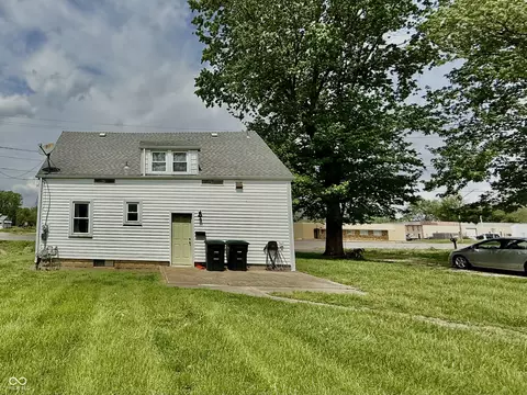 Exterior - 3205 E Jackson St, Muncie, IN 47303 photo 3 of 3