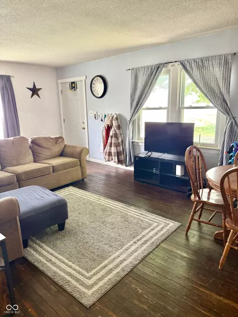 Living - 3205 E Jackson St, Muncie, IN 47303 photo 1 of 1