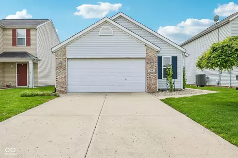 119 Village Green Dr, Indianapolis, IN 46227