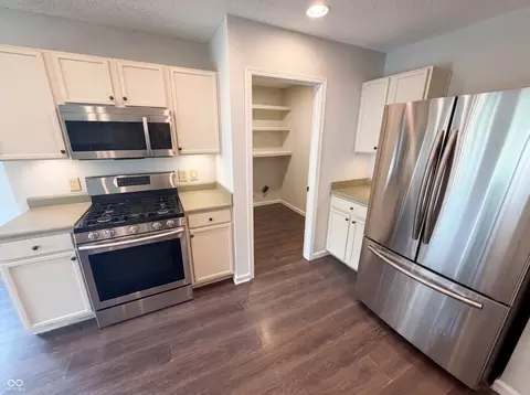 Kitchen - 8134 S Firefly Dr, Pendleton, IN 46064 photo 1 of 2