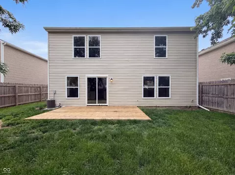 Exterior - 8134 S Firefly Dr, Pendleton, IN 46064 photo 2 of 2