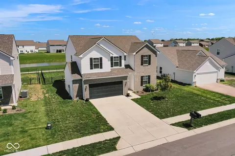 View/Area - 8346 Juniper Ln, Pendleton, IN 46064 photo 2 of 11