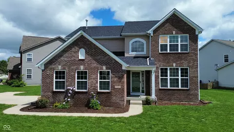 7817 Sea Eagle Cir, Zionsville, IN 46077