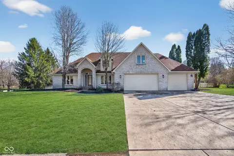 6079 Timberbend Dr, Avon, IN 46123