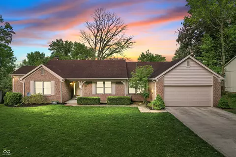 13719 Roswell Dr, Carmel, IN 46032