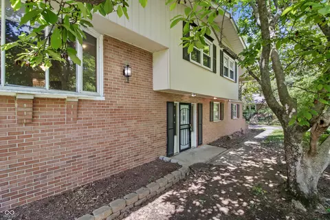8116 Singleton St, Indianapolis, IN 46227