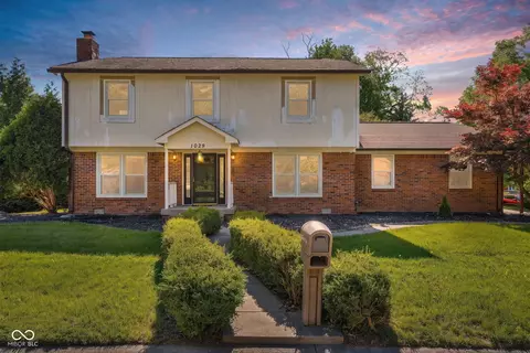 1039 Ridgeview Ct, Avon, IN 46123