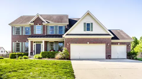 4348 Ledge Rock Ct, Zionsville, IN 46077