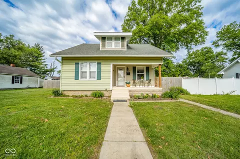 1807 S 11th St, Terre Haute, IN 47802