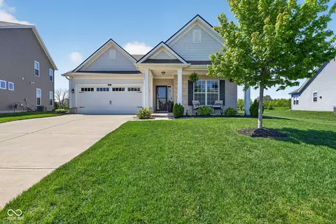 6551 Homestead Dr, Whitestown, IN 46075