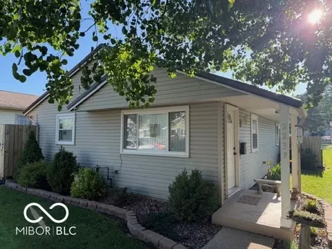 2239 Maple St, Columbus, IN 47201 photo 2