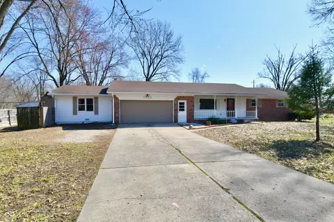 7953 Forest Park Dr, Indianapolis, IN 46217