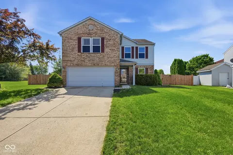 987 Rosemary Cir, Greenfield, IN 46140