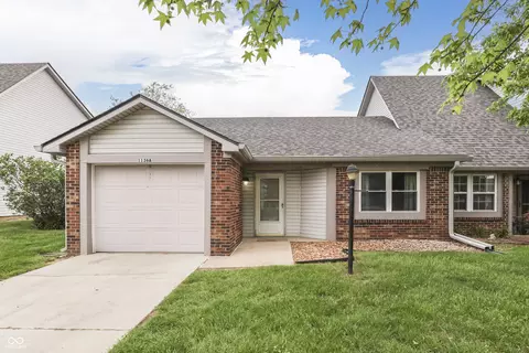1136 Paradise Way N UNIT A, Greenwood, IN 46143