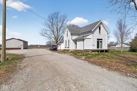 2440 N Buck Creek Rd, Greenfield, IN 46140