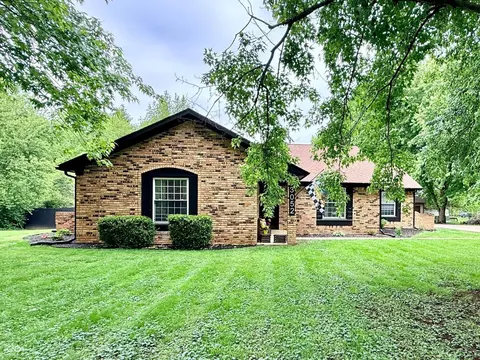3052 W Burning Tree Rd, Crawfordsville, IN 47933