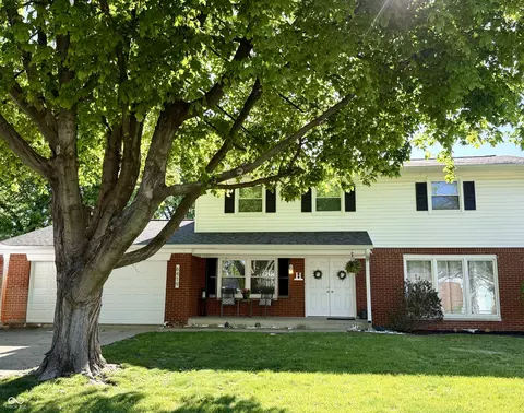 6419 Woodwind Dr, Indianapolis, IN 46217