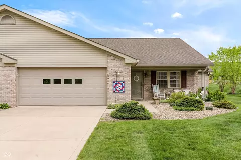 5517 Blairwood Dr, Indianapolis, IN 46237